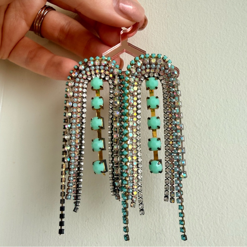 Feed Me Gems Rainbows